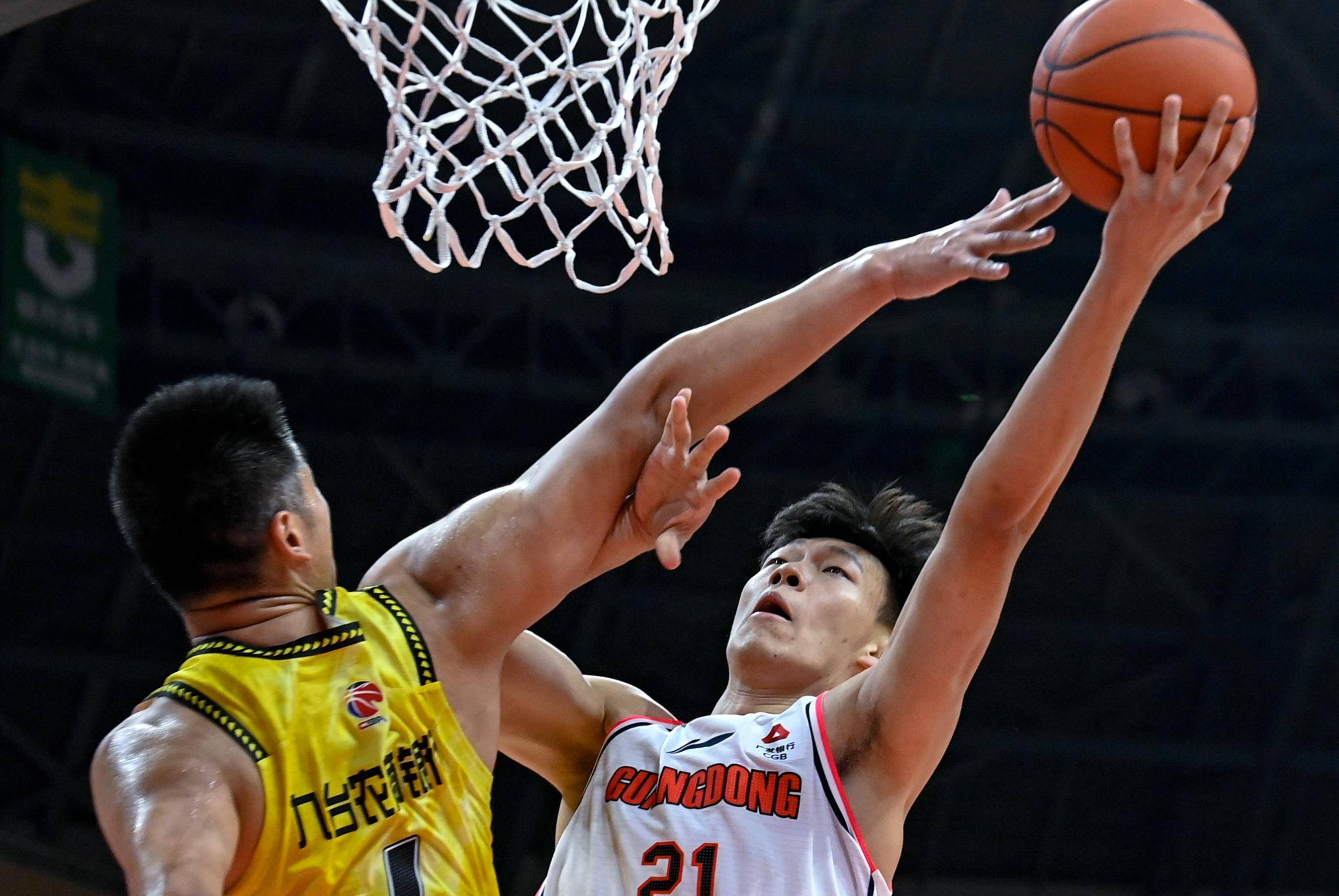 多米体育APP转折点！广州队豪取连胜，CBA常规赛今夜攻防权衡，底气十足，团队化学反应显著的简单介绍