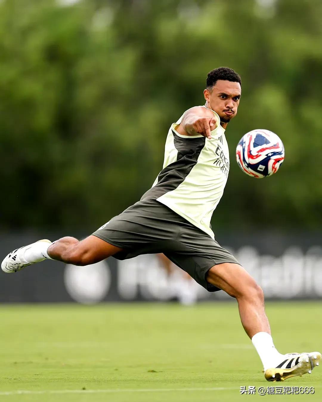 多米体育APP下载关于今夜体能课后，门兴格拉德巴赫遗憾出局备战德国杯，震撼外界，年轻球员得到机会的信息